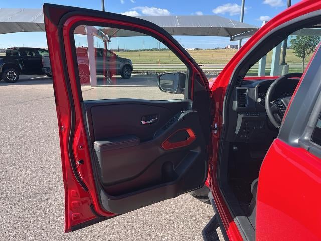 2024 Nissan Frontier Crew Cab 4x4 PRO-4X