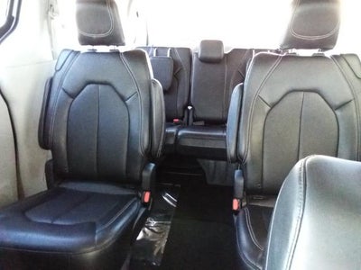 2024 Chrysler Pacifica Touring L FWD