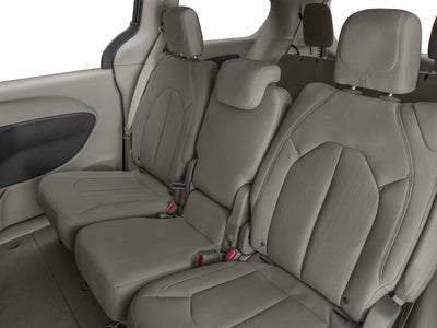 2017 Chrysler Pacifica Touring FWD