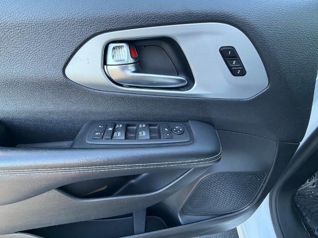 2025 Chrysler Pacifica Limited FWD