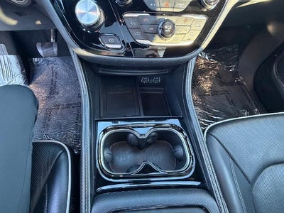 2025 Chrysler Pacifica Limited FWD