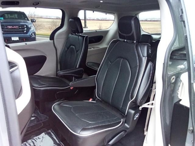 2023 Chrysler Pacifica Limited AWD