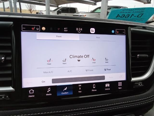 2023 Chrysler Pacifica Limited AWD