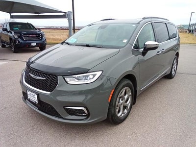 2023 Chrysler Pacifica Limited AWD