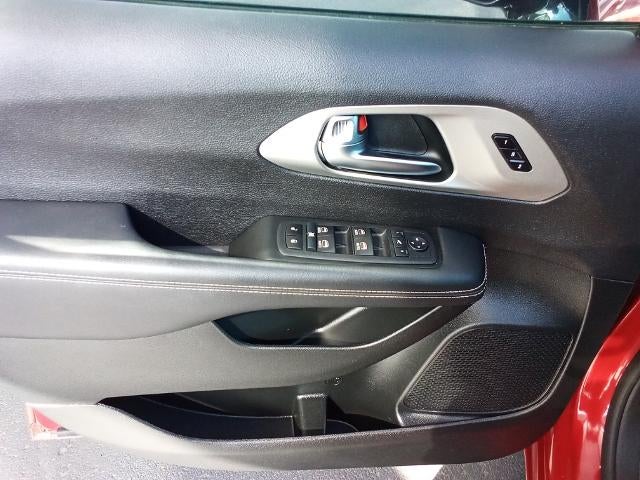 2024 Chrysler Pacifica Limited AWD