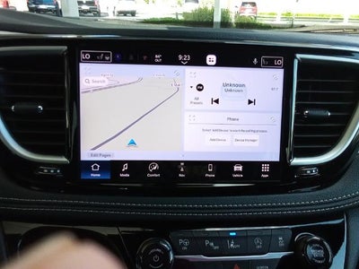 2024 Chrysler Pacifica Limited AWD
