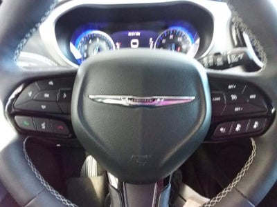 2024 Chrysler Pacifica Limited AWD