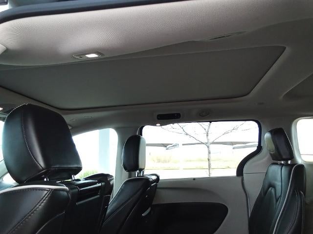 2023 Chrysler Pacifica Limited AWD