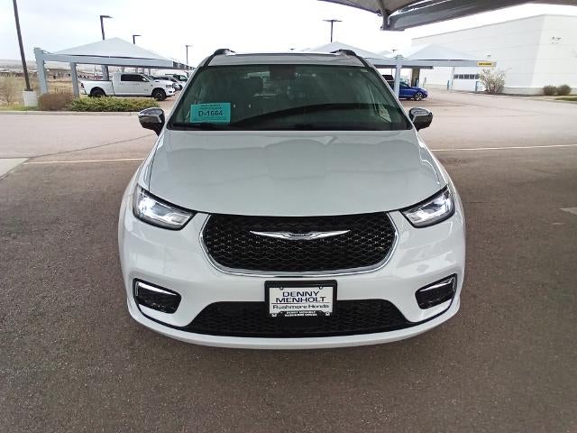 2023 Chrysler Pacifica Limited AWD