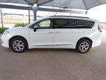 2023 Chrysler Pacifica Limited AWD