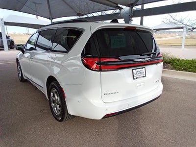 2023 Chrysler Pacifica Limited AWD