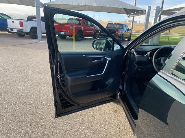 2023 Toyota RAV4 Hybrid Woodland AWD (Natl)