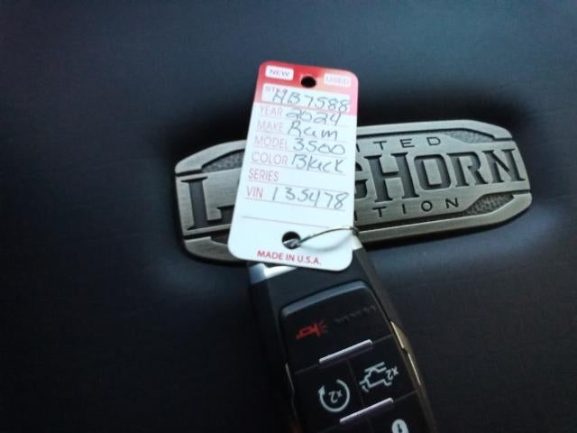 2024 RAM 3500 Longhorn 4x4 Crew Cab 8' Box