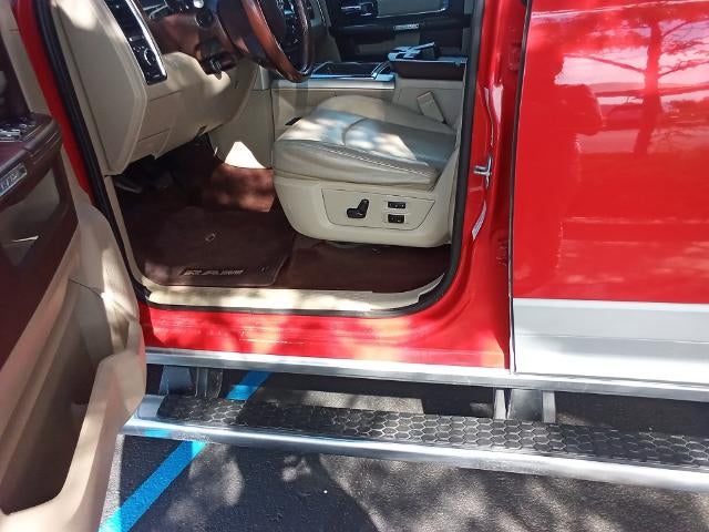 2014 RAM 2500 4WD Crew Cab 6.4 Ft Box Laramie