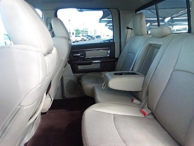 2014 RAM 2500 4WD Crew Cab 6.4 Ft Box Laramie