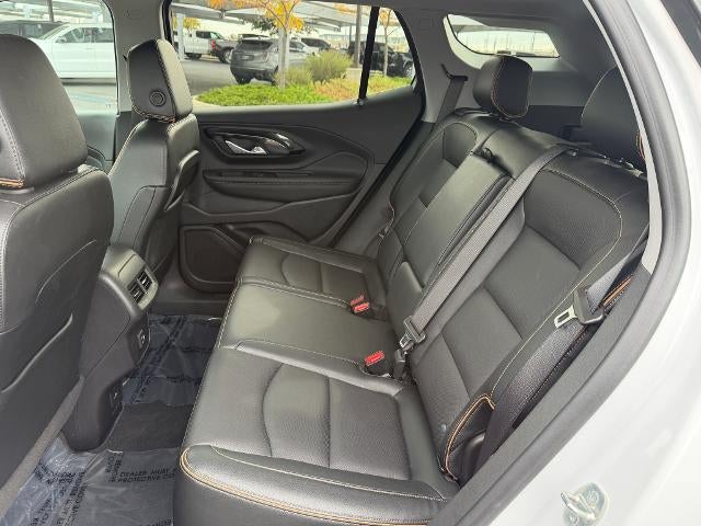 2023 GMC Terrain AWD 4dr AT4