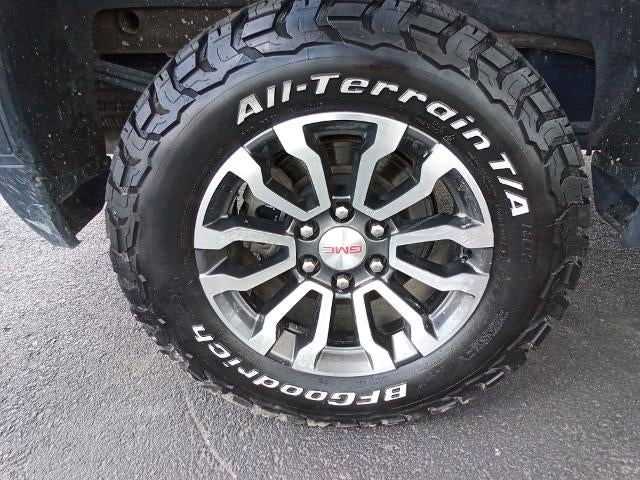 2022 GMC Sierra 1500 Crew Cab Standard Box 4-Wheel Drive AT4