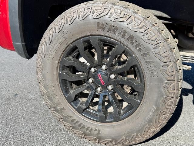 2023 GMC Sierra 1500 Crew Cab Short Box 4-Wheel Drive AT4X