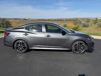 2025 Nissan Sentra SR CVT