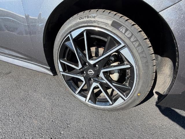 2025 Nissan Sentra SR CVT