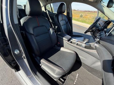 2025 Nissan Sentra SR CVT
