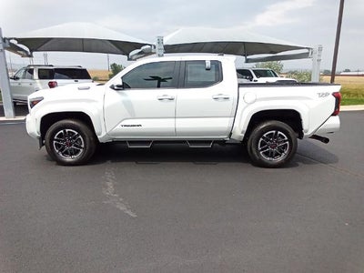 2025 Toyota Tacoma 4WD 4WD TRD Sport Hybrid Double Cab 5' Bed AT (Natl)