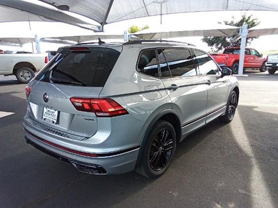 2022 Volkswagen Tiguan 2.0T SE R-Line Black 4MOTION