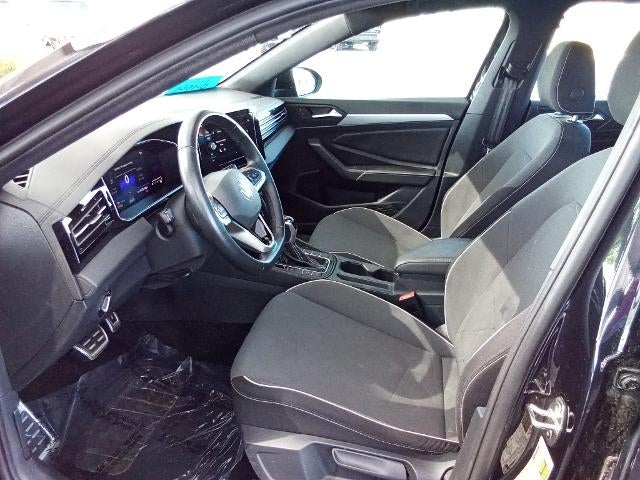2025 Volkswagen Jetta Sport Auto