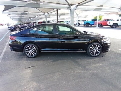 2025 Volkswagen Jetta Sport Auto