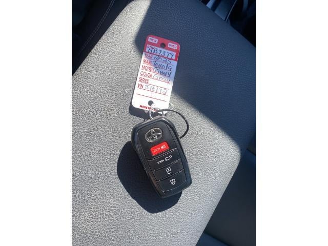 2025 Toyota Camry LE (SE)