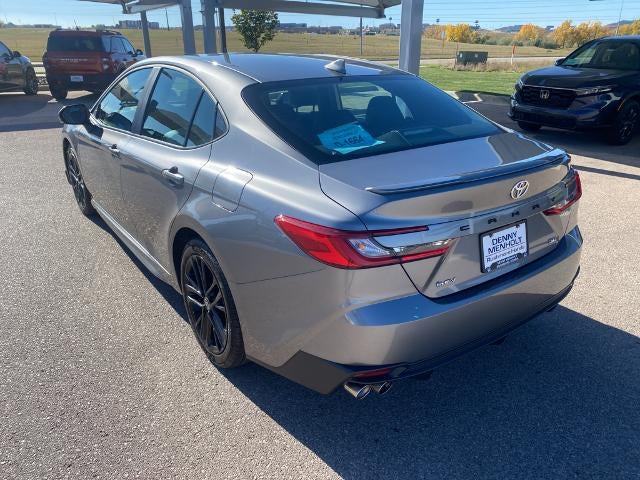 2025 Toyota Camry LE (SE)