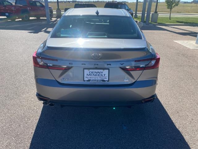 2025 Toyota Camry LE (SE)