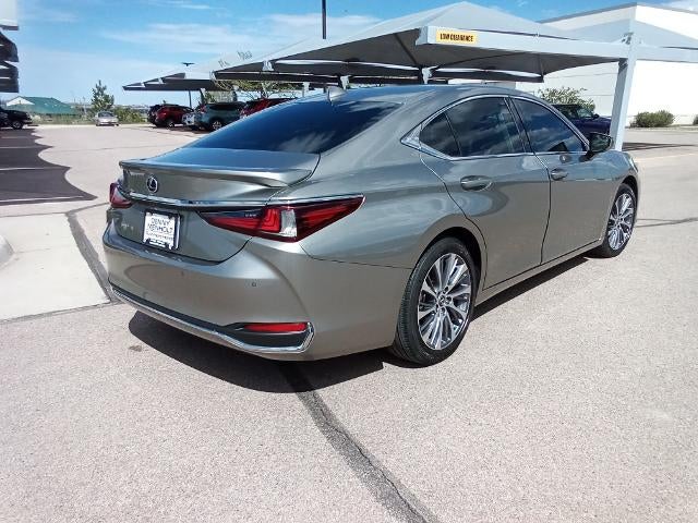 2021 Lexus ES 300h FWD