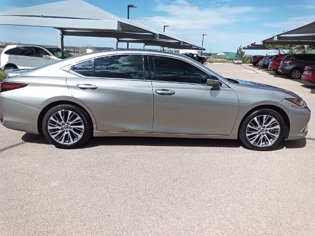 2021 Lexus ES 300h FWD