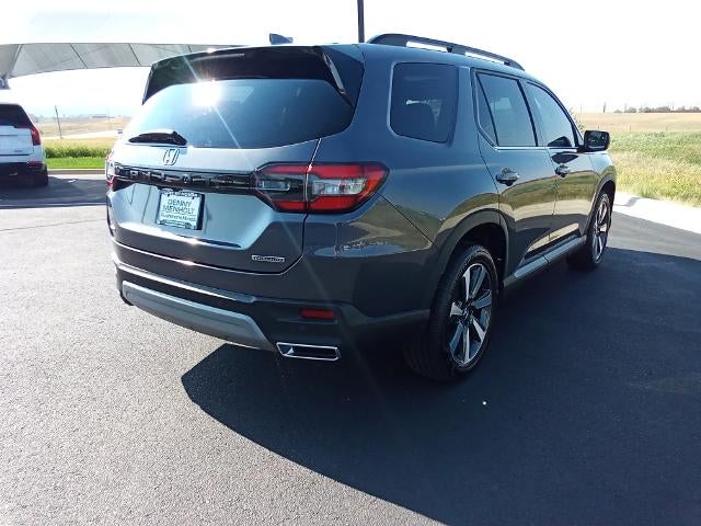 2025 Honda Pilot Touring AWD