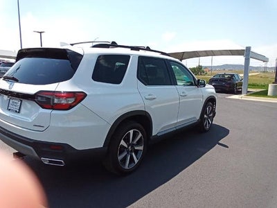 2023 Honda Pilot Touring AWD
