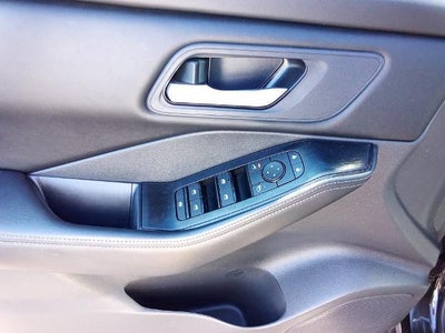 2025 Nissan Rogue AWD SV