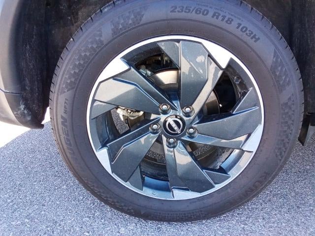 2025 Nissan Rogue AWD SV