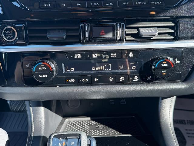 2023 Nissan Pathfinder SL 4WD