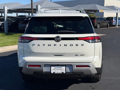 2023 Nissan Pathfinder SL 4WD