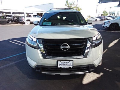 2024 Nissan Pathfinder SL 4WD