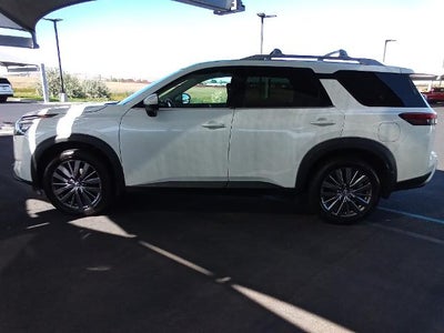 2024 Nissan Pathfinder SL 4WD