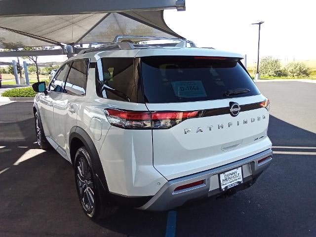 2024 Nissan Pathfinder SL 4WD