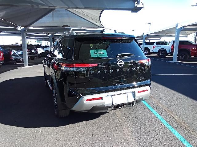 2025 Nissan Pathfinder Platinum 4WD