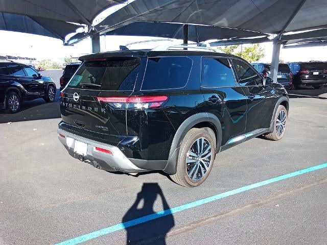2025 Nissan Pathfinder Platinum 4WD