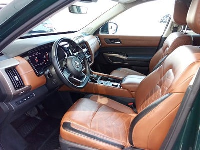 2023 Nissan Pathfinder Platinum 4WD