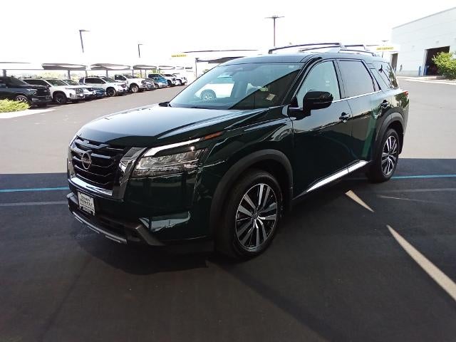 2023 Nissan Pathfinder Platinum 4WD