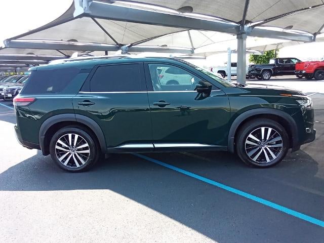 2023 Nissan Pathfinder Platinum 4WD