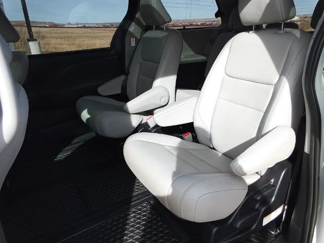 2020 Toyota Sienna XLE AWD 7-Passenger (Natl)