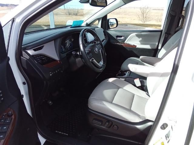 2020 Toyota Sienna XLE AWD 7-Passenger (Natl)